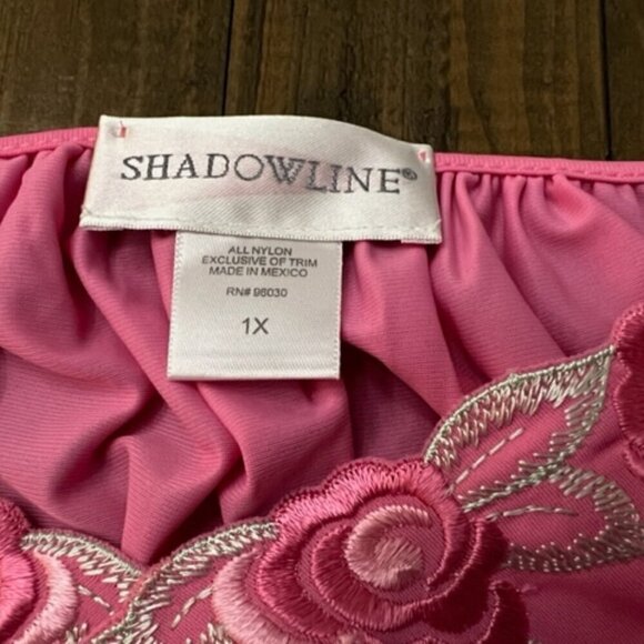 Shadowline Petals Short Sleeve Short Nightgown in Rosy Pink Size 1X NWT - Picture 6 of 7